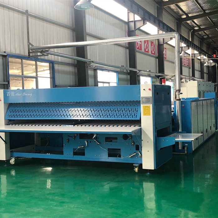 旺季，五星級酒店都是這么洗滌布草的